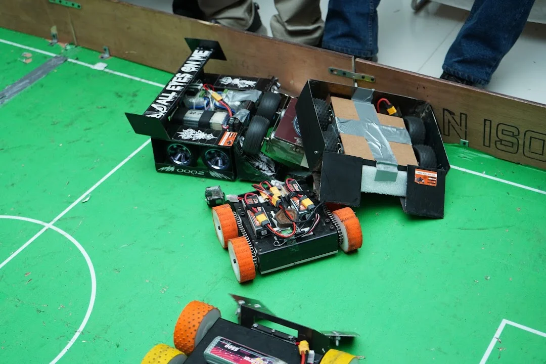 Custom robot mechanisms and electronics in the RGI 2026 arena